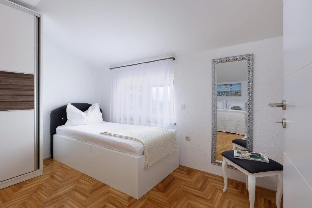 Apartments Alen Crikvenica Exterior photo